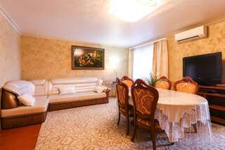 Гостиница Парус Парк-отель Москва  Улучшенный номер с кроватью размера king-size-9